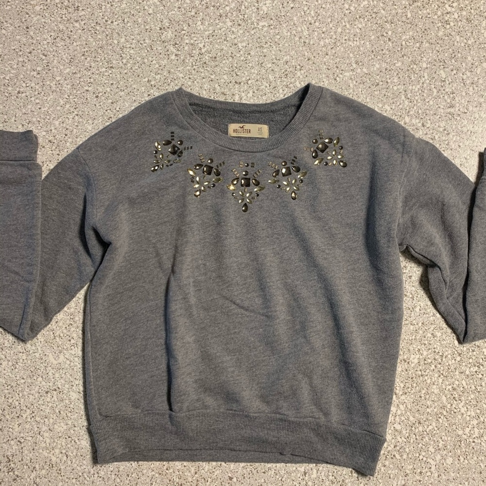 Women’s hollister sweatshirt with stones